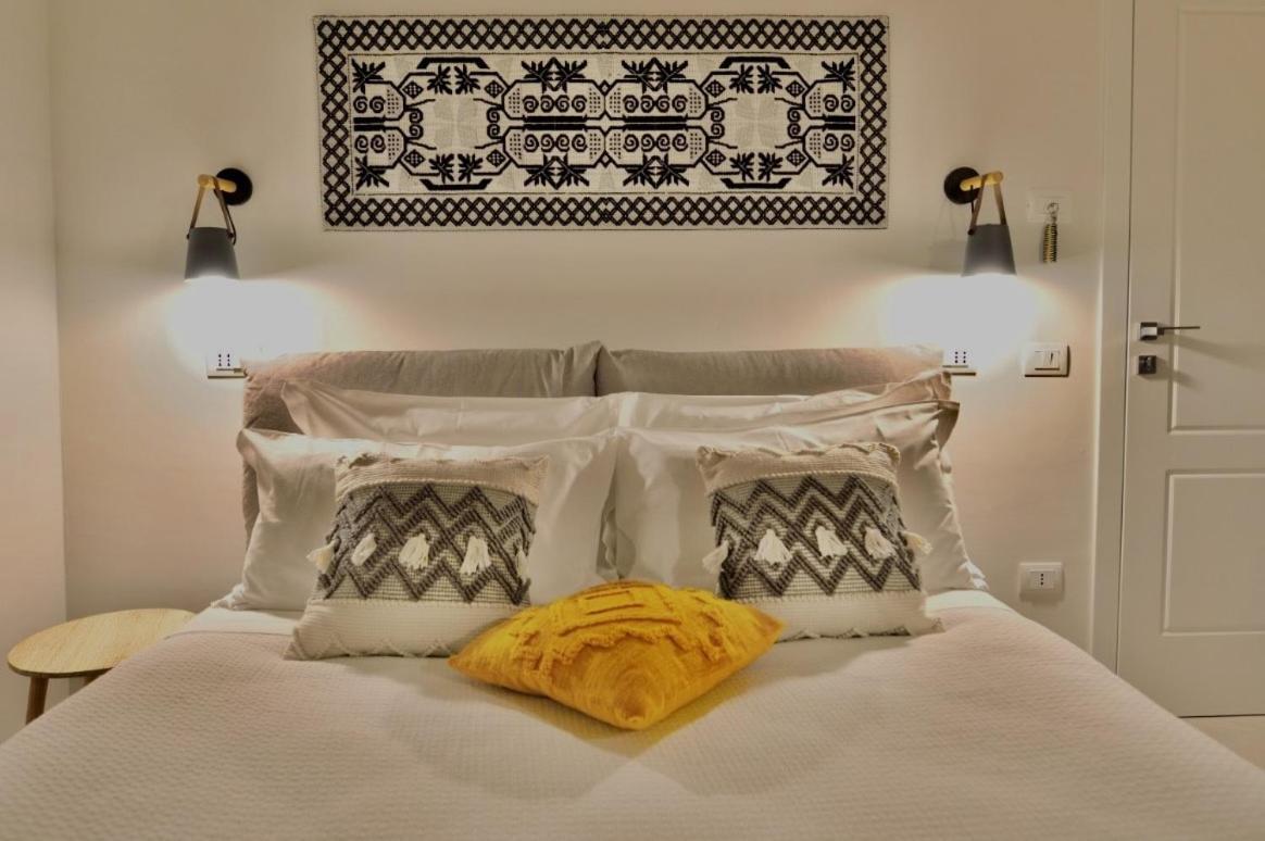 Almari Bed and Breakfast Cagliari Exteriör bild