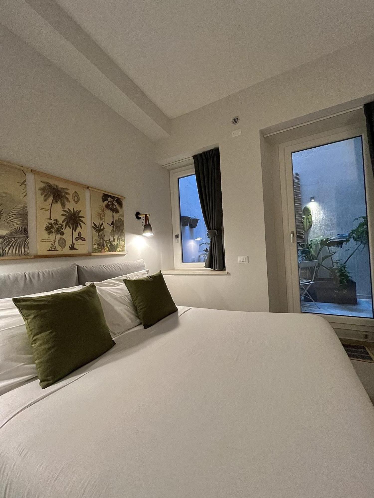 Almari Bed and Breakfast Cagliari Exteriör bild